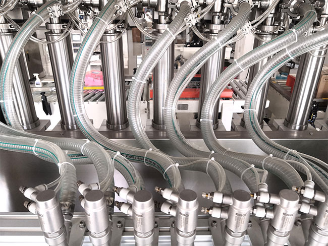 星火自動灌裝機的結(jié)構(gòu)細(xì)節(jié)展示